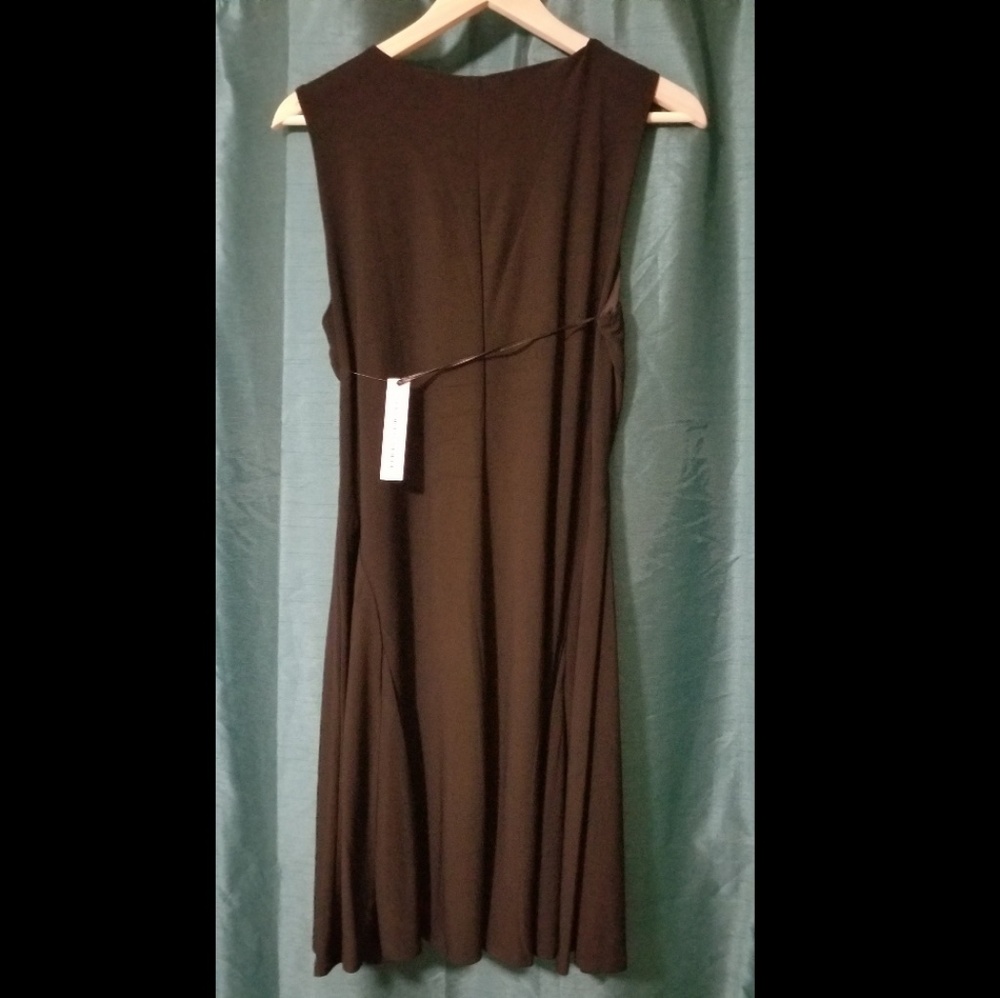 Never worn little black dress - Picture 2 of 2